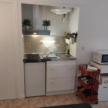Apartment A 2 Pas Du Metro *